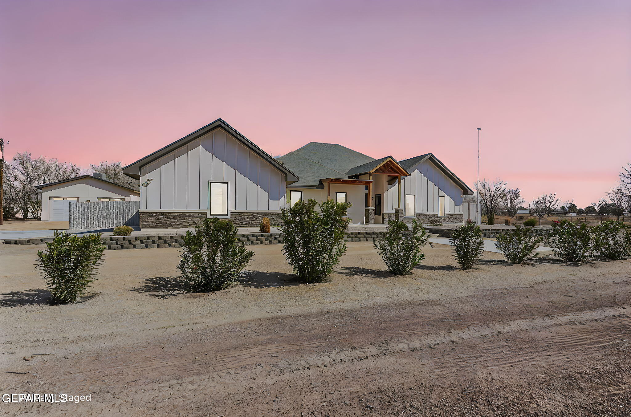 12329 Sugden Road Clint, TX 79836 - Photo 5 of 101 Driveway