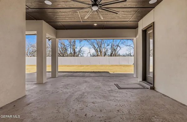 $1,299,950 | 12329 Sugden Road, Clint, TX 79836