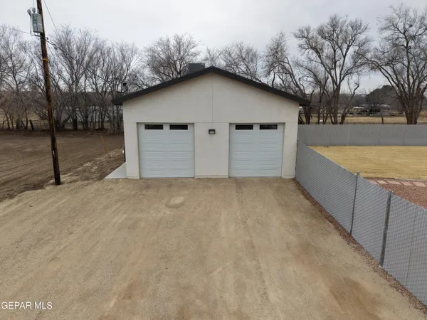 $1,299,950 | 12329 Sugden Road, Clint, TX 79836