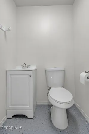 $1,299,950 | 12329 Sugden Road, Clint, TX 79836