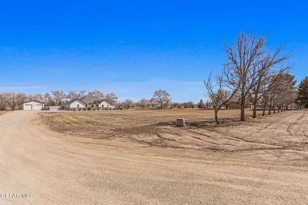 $1,299,950 | 12329 Sugden Road, Clint, TX 79836