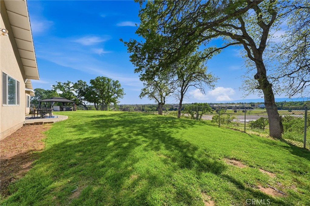 13925 Noble Way Red Bluff, CA 96080 - Photo 40 of 57 a view of backyard with green space