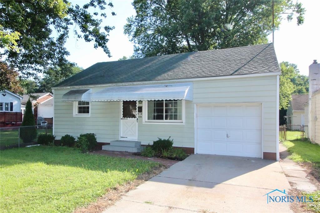 2136 Sandown Road Toledo, OH 43615 - Photo 2 of 30 Gallery Image 2