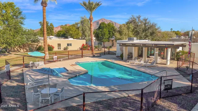 $1,250,000 | 4834 East Earll Drive, Phoenix, AZ 85018