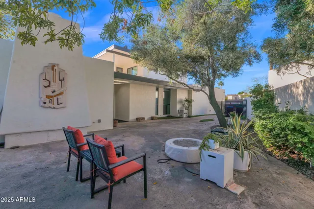 $1,250,000 | 4834 East Earll Drive, Phoenix, AZ 85018