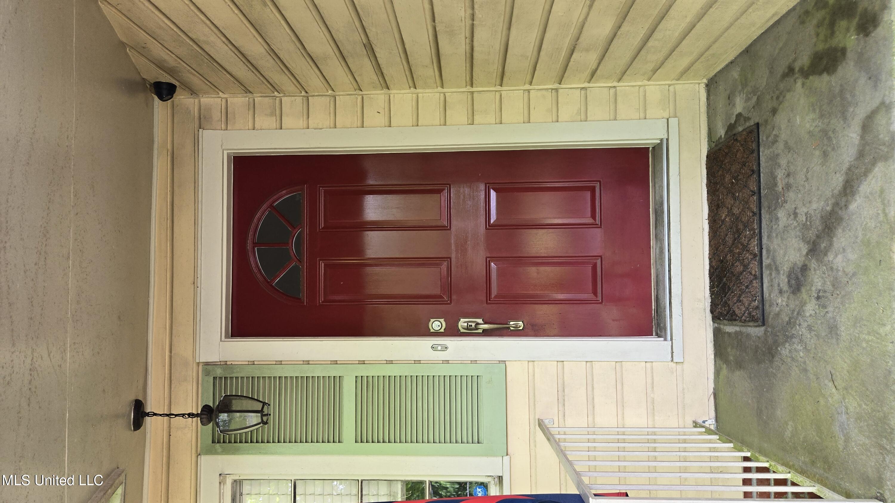 1119 Manship Street Jackson, MS 39202 - Photo 9 of 48 20250501_114757