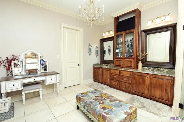 $987,000 | 187 Regal Row, Houma, LA 70360