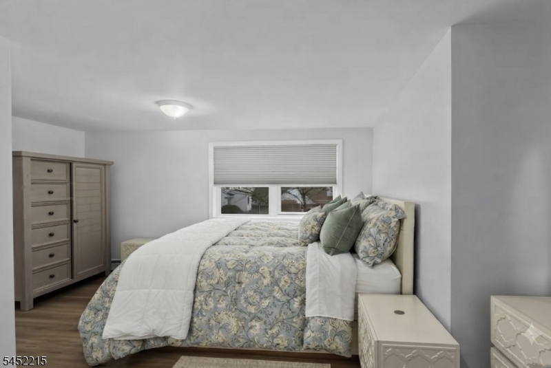 138 Merrill Road Clifton, NJ 07012 - Photo 6 of 17 Gallery Image 6