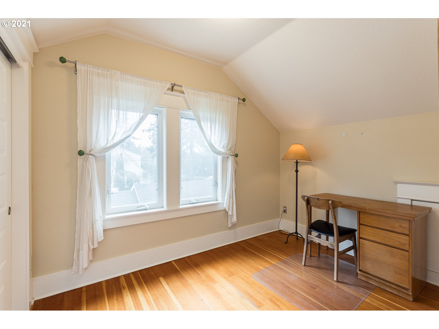 9130 Southwest 80th Avenue Portland, OR 97223 - Photo 14 of 30 Gallery Image 14