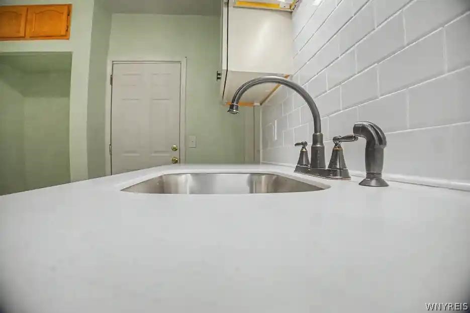 31 Riverside Avenue Buffalo, NY 14207 - Photo 20 of 29