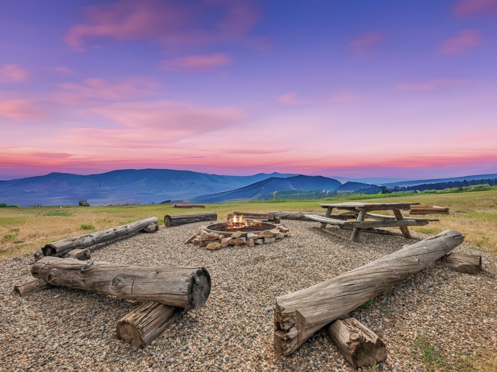 733 Spring Creek Ranch Road Silverthorne, CO 80498 - Photo 3 of 37 a view of lake with mountain