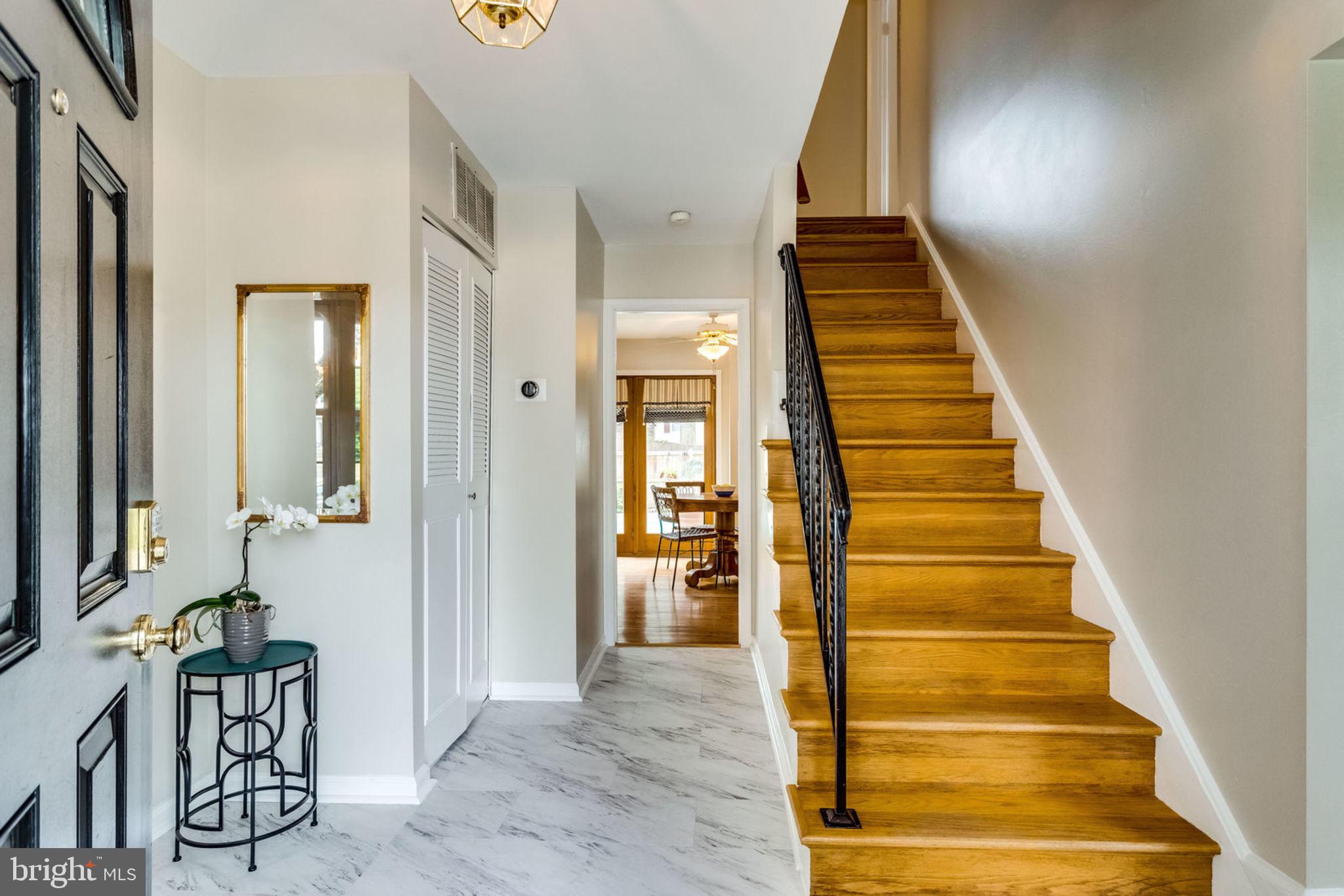 7700 Hayfield Road Alexandria, VA 22315 - Photo 3 of 58 Foyer entry with new flooring