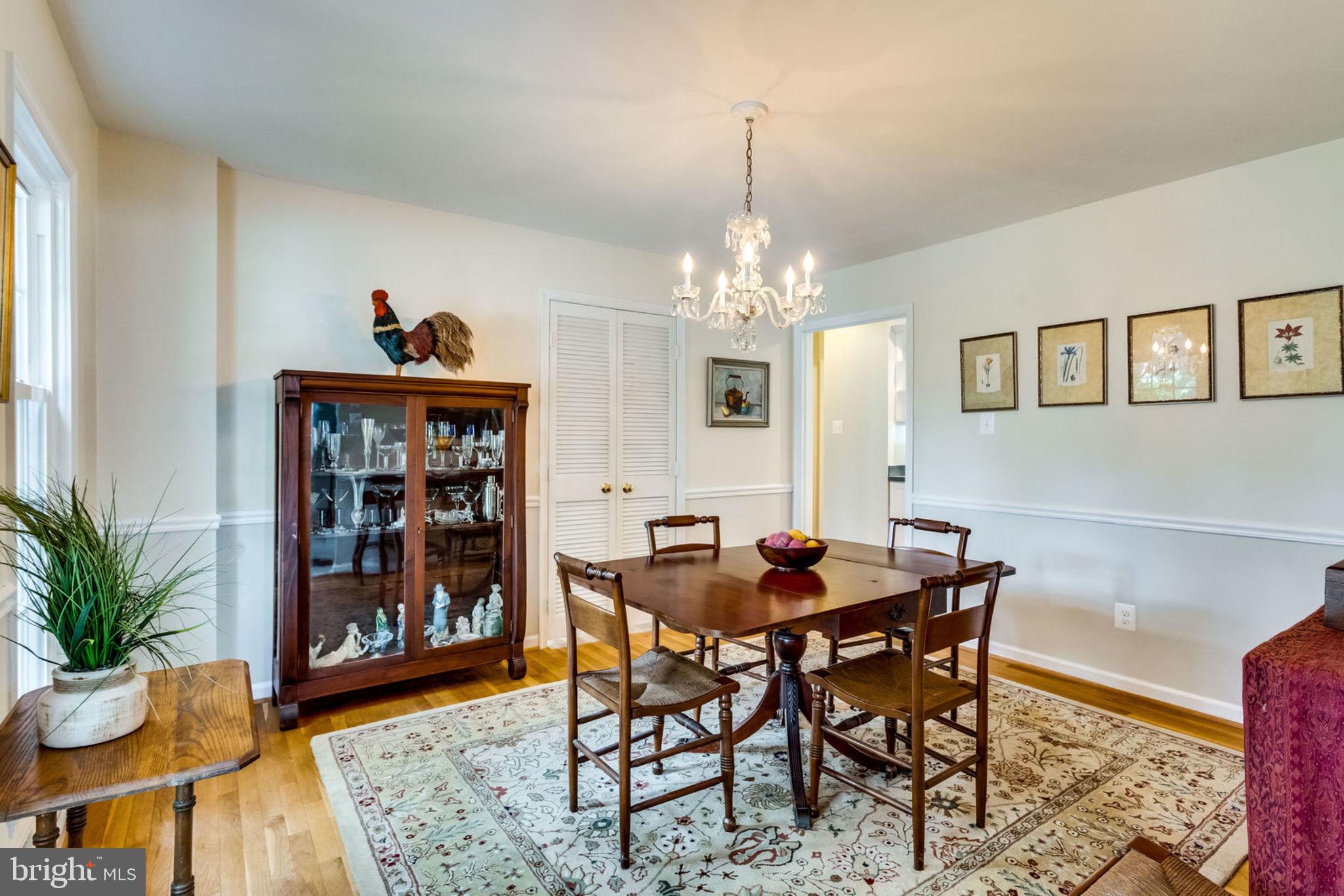 7700 Hayfield Road Alexandria, VA 22315 - Photo 10 of 58 Dining room