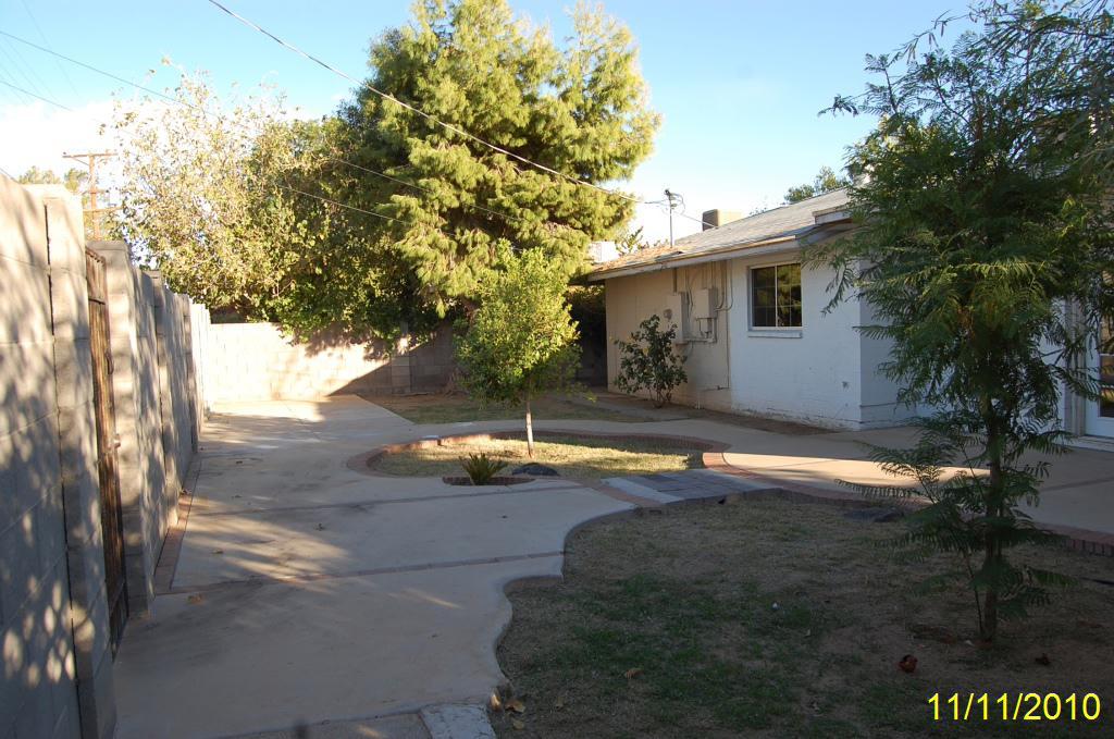 3848 West Lawrence Road Phoenix, AZ 85019 - Photo 8 of 9 Backyard