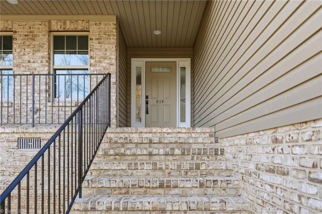 $448,500 | 814 Montgomery Court, Walnut Cove, NC 27052