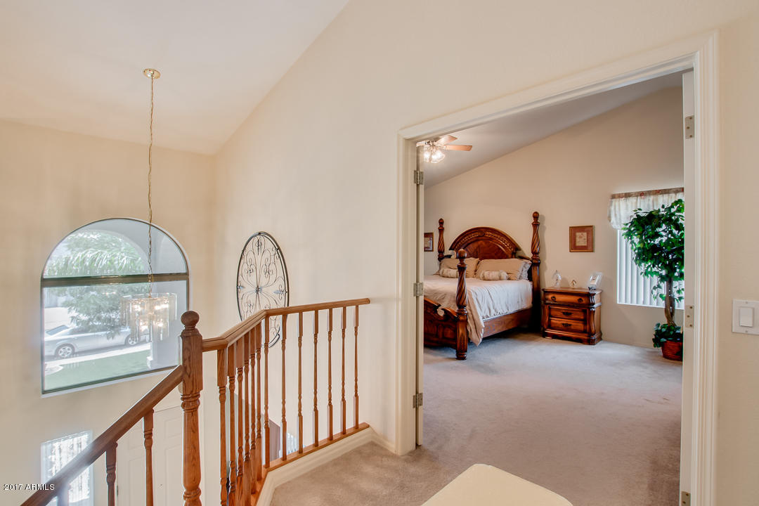 1091 South Roles Drive Gilbert, AZ 85296 - Photo 36 of 70 36-Roles