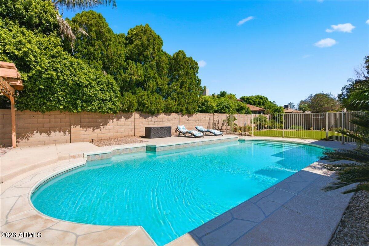 2424 West Redfield Road Phoenix, AZ 85023 - Photo 37 of 49 38-38