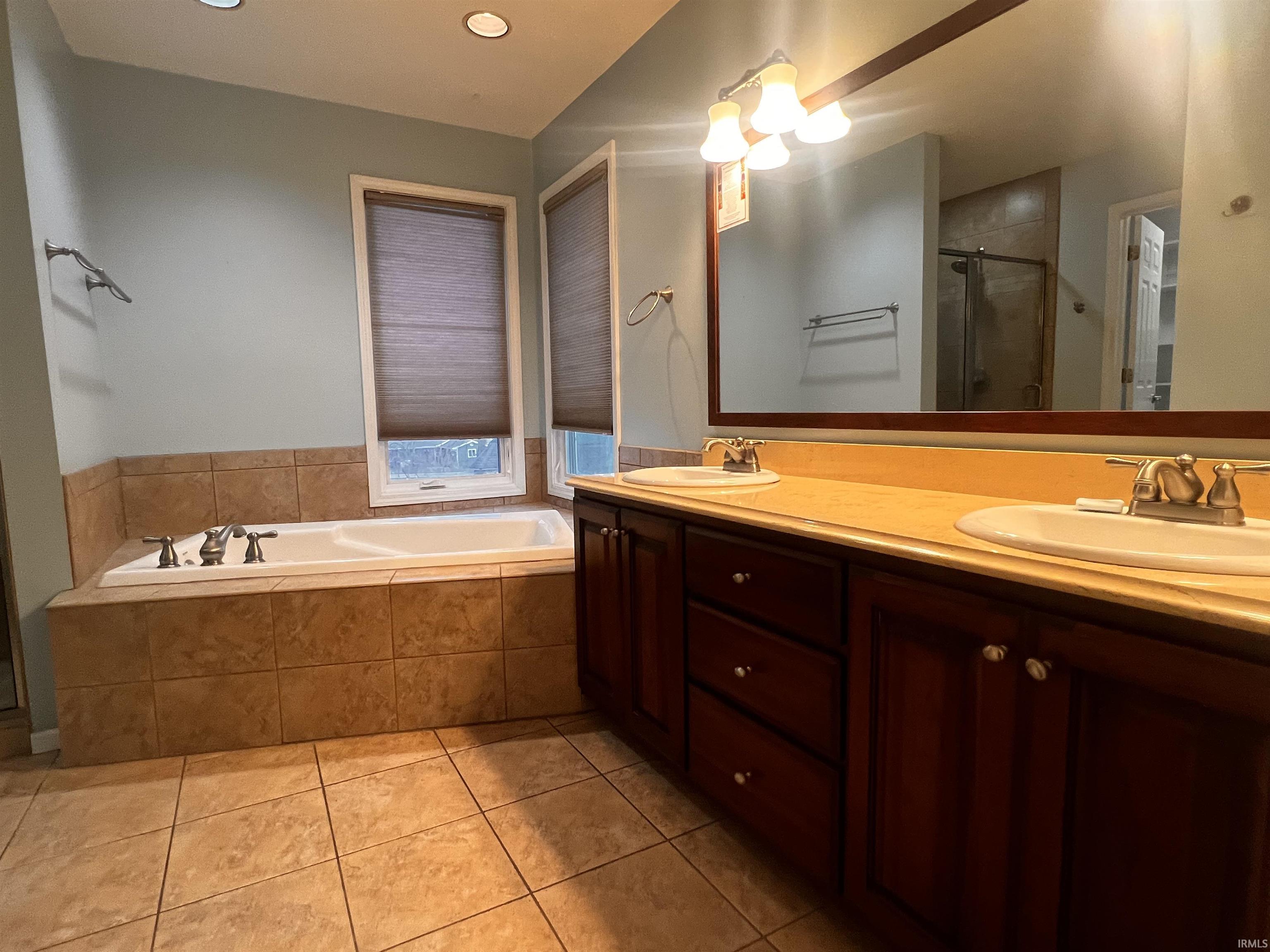 9915 Silver Ridge Court Fort Wayne, IN 46804 - Photo 11 of 22 Gallery Image 11