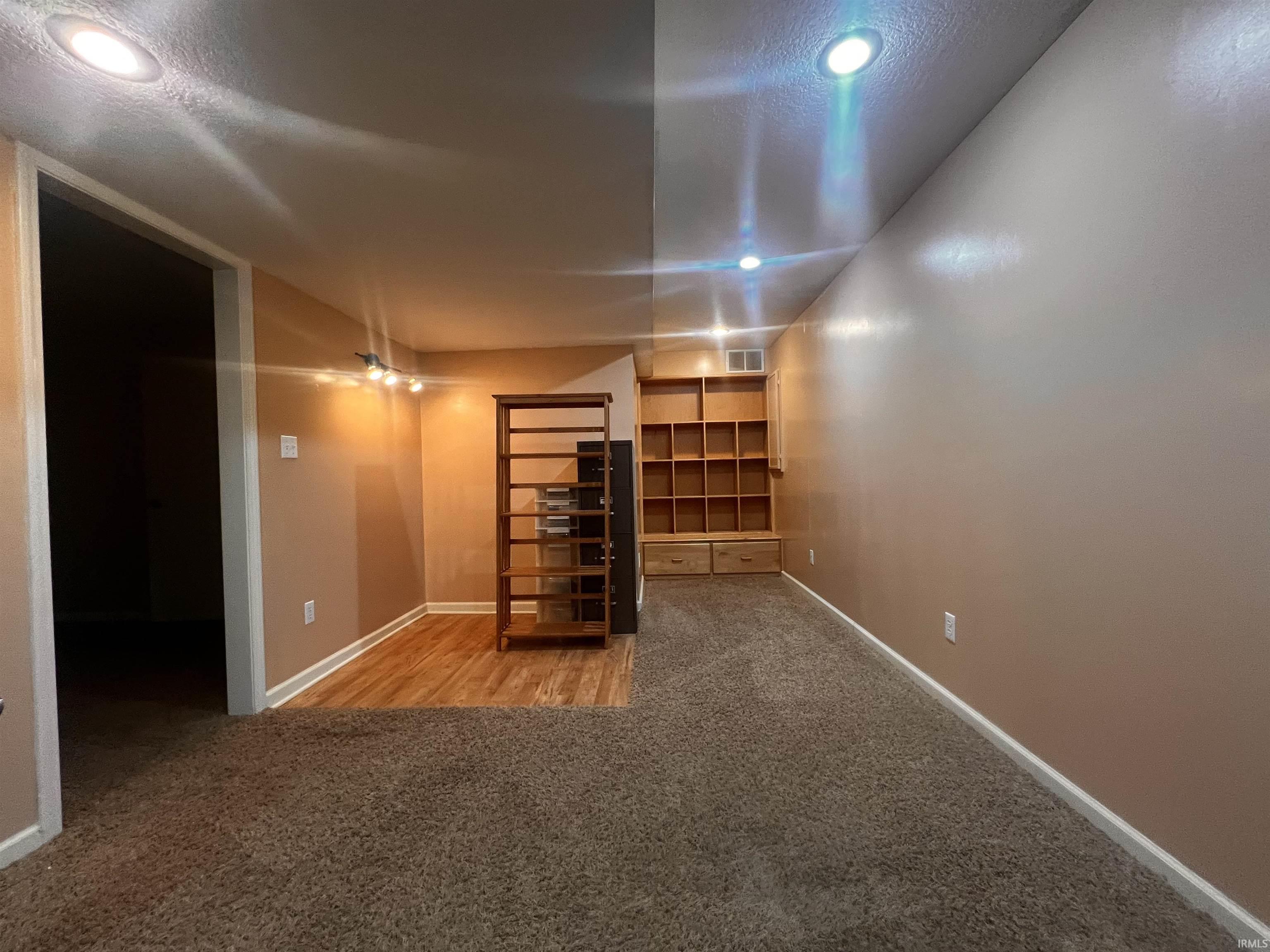 9915 Silver Ridge Court Fort Wayne, IN 46804 - Photo 19 of 22 Gallery Image 19