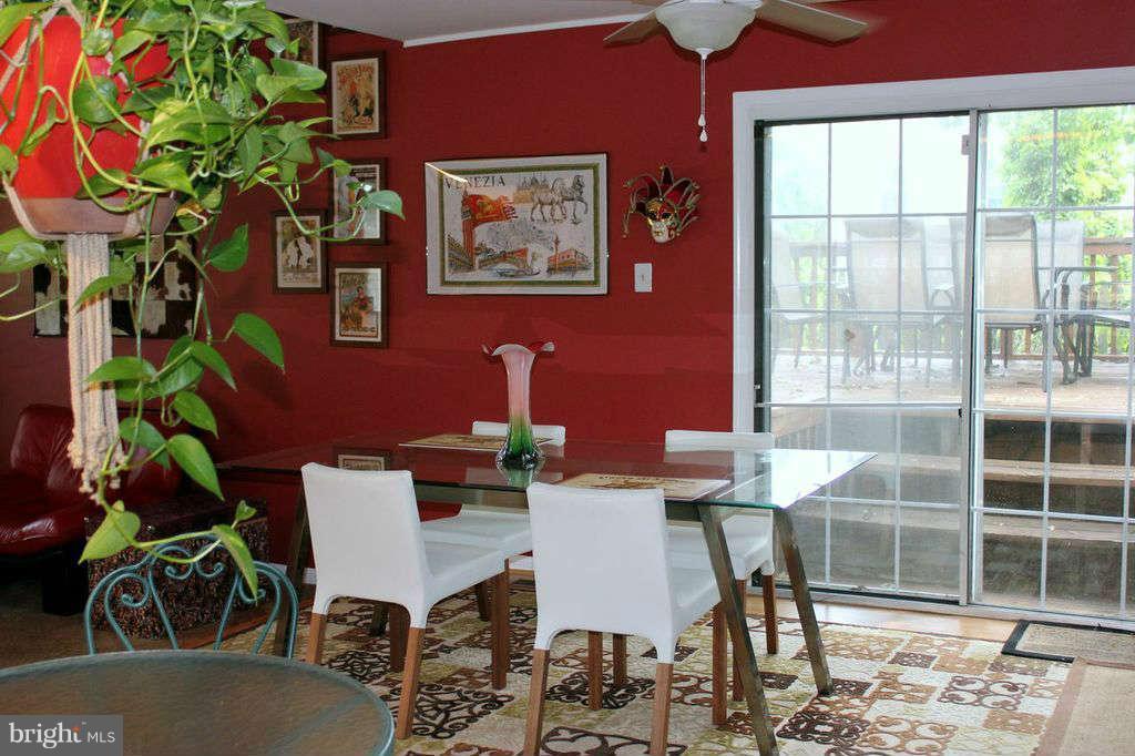 12800 North Point Lane Laurel, MD 20708 - Photo 11 of 26 Dining Room