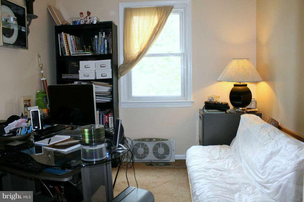 12800 North Point Lane Laurel, MD 20708 - Photo 18 of 26 Bedroom