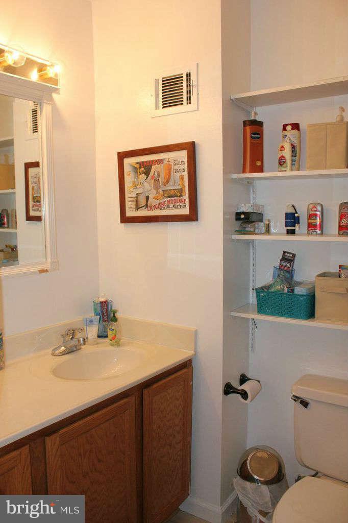 12800 North Point Lane Laurel, MD 20708 - Photo 20 of 26 Bath