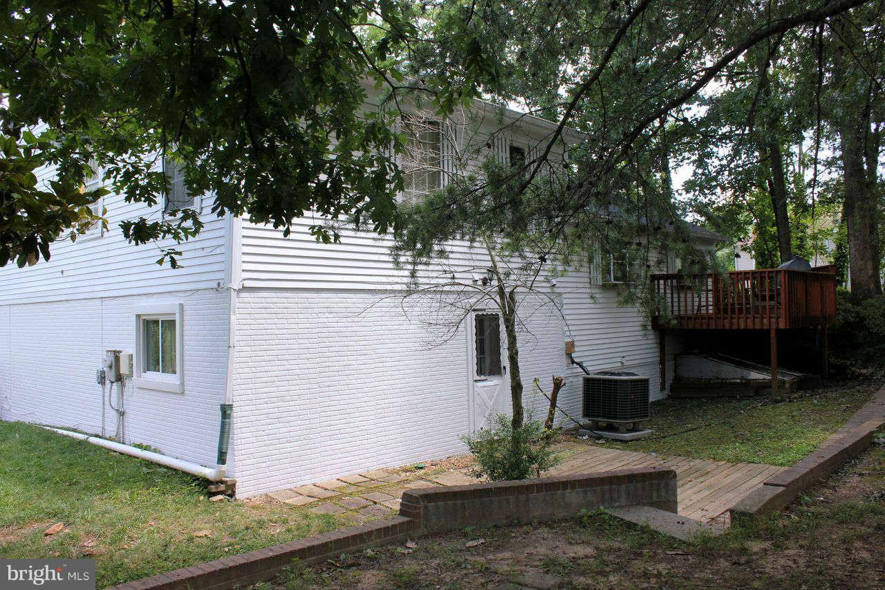 12800 North Point Lane Laurel, MD 20708 - Photo 26 of 26 Exterior Rear
