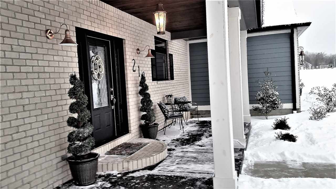 218 Smith Road Bedford, IN 47421 - Photo 2 of 36
