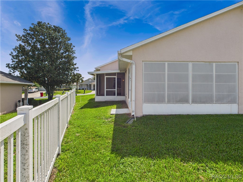 709 West Toucan Loop Hernando, FL 34442 - Photo 30 of 39