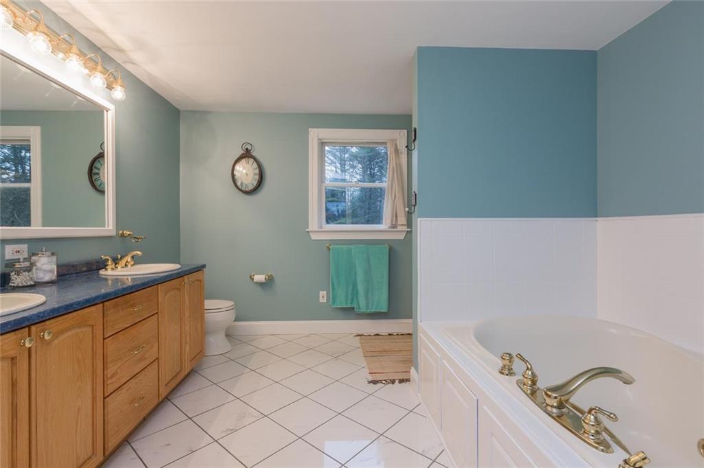 70 Webster Road Freeport, ME 04032 - Photo 14 of 31 Photo