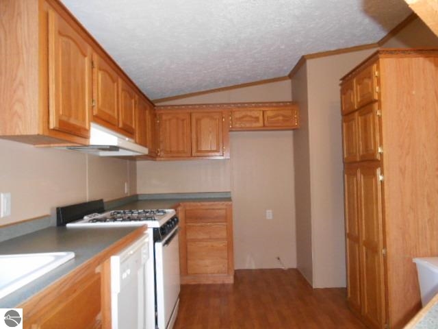 150 Colt Road Northeast Kalkaska, MI 49646 - Photo 7 of 24 1787741-6.JPG