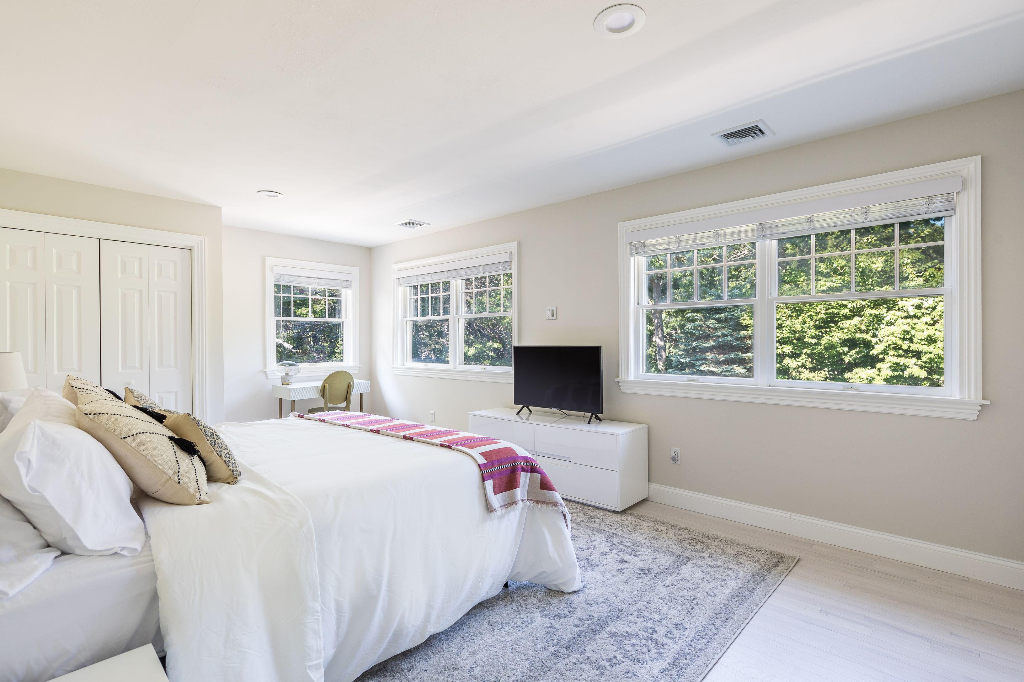 13 Central Avenue East Hampton, NY 11937 - Photo 14 of 24