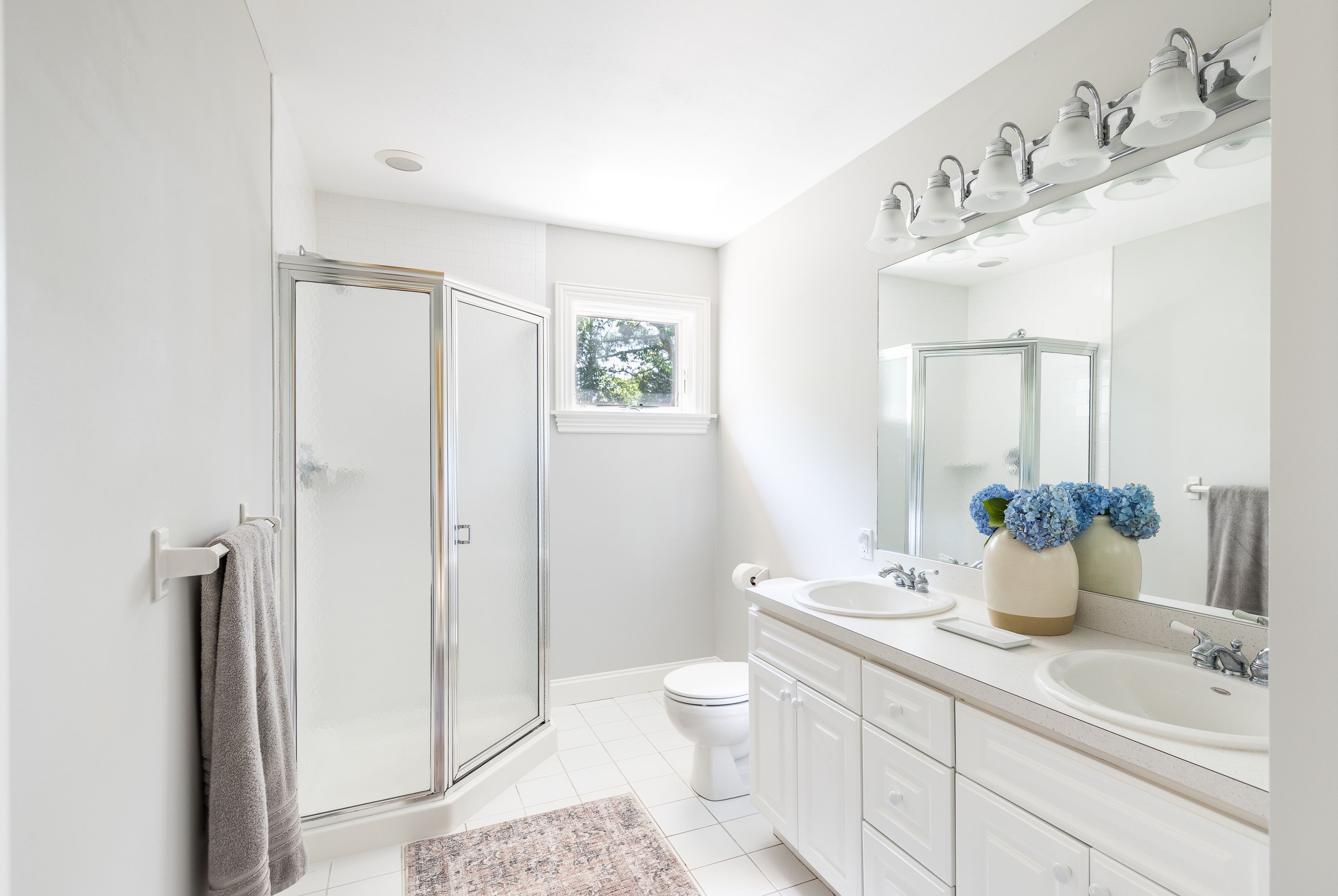 13 Central Avenue East Hampton, NY 11937 - Photo 17 of 24