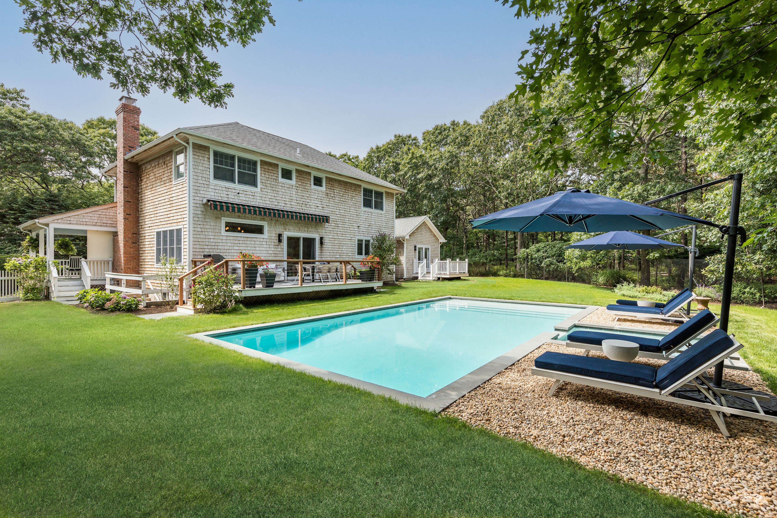 13 Central Avenue East Hampton, NY 11937 - Photo 20 of 24