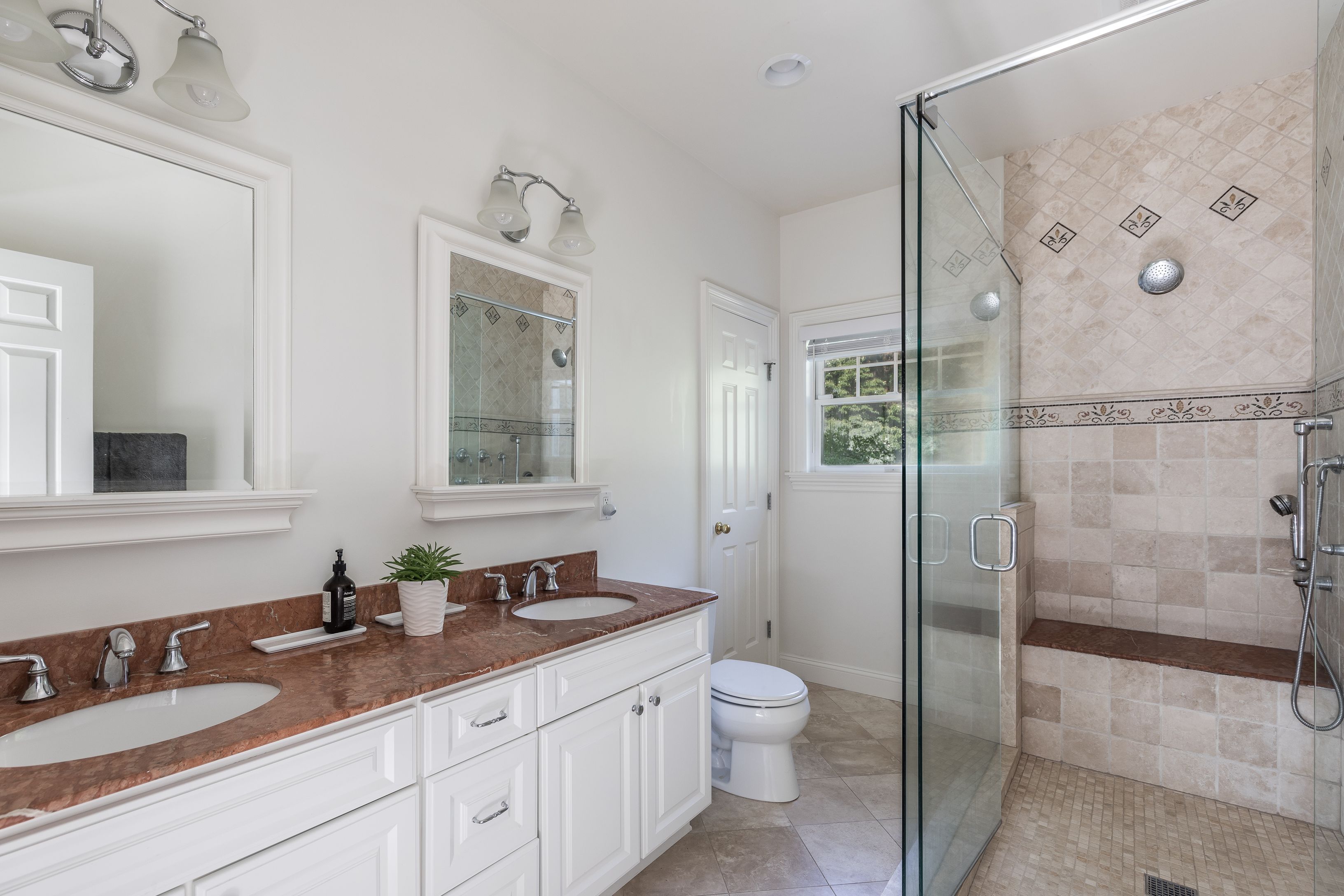 13 Central Avenue East Hampton, NY 11937 - Photo 10 of 24