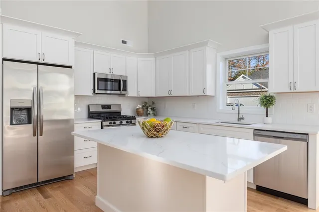 $510,000 | 46 Overlook Lane, Glocester, RI 02814