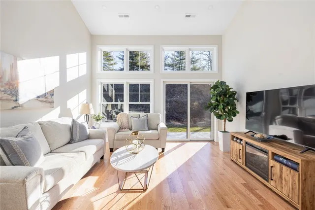 $510,000 | 46 Overlook Lane, Glocester, RI 02814