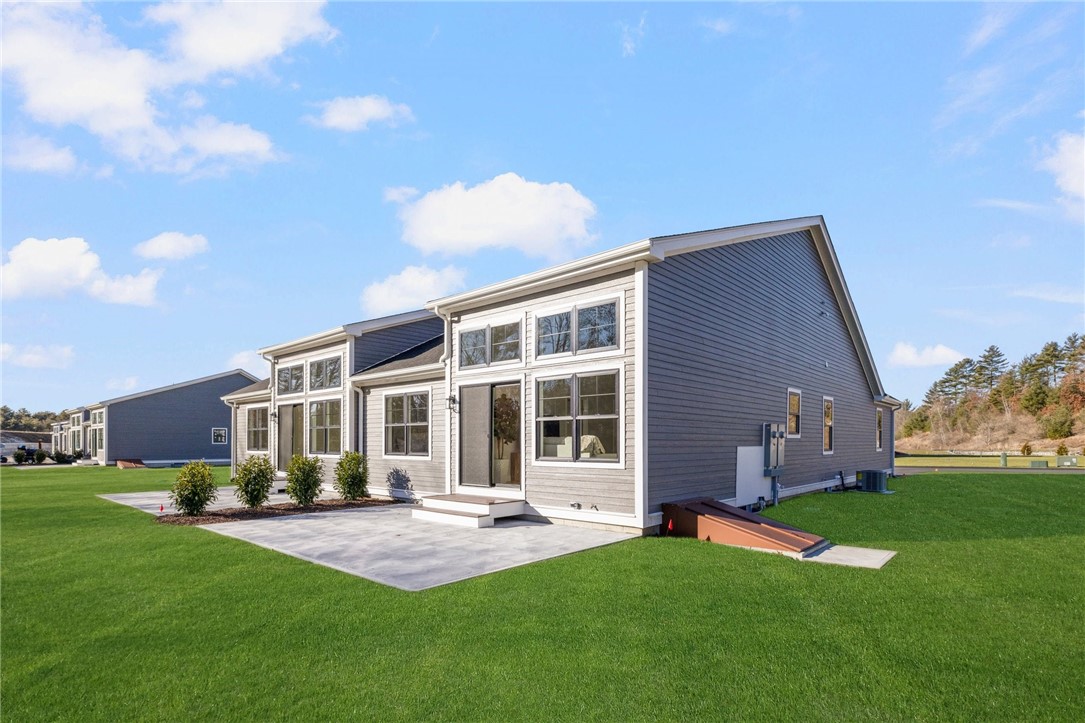 46 Overlook Lane Glocester, RI 02814 - Photo 35 of 37