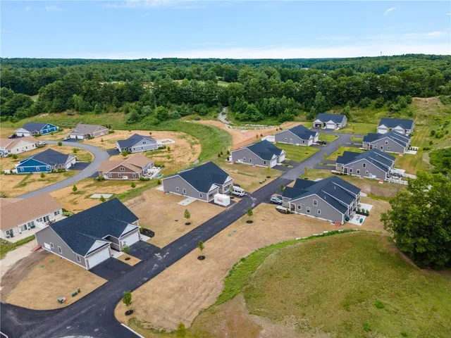 $510,000 | 46 Overlook Lane, Glocester, RI 02814