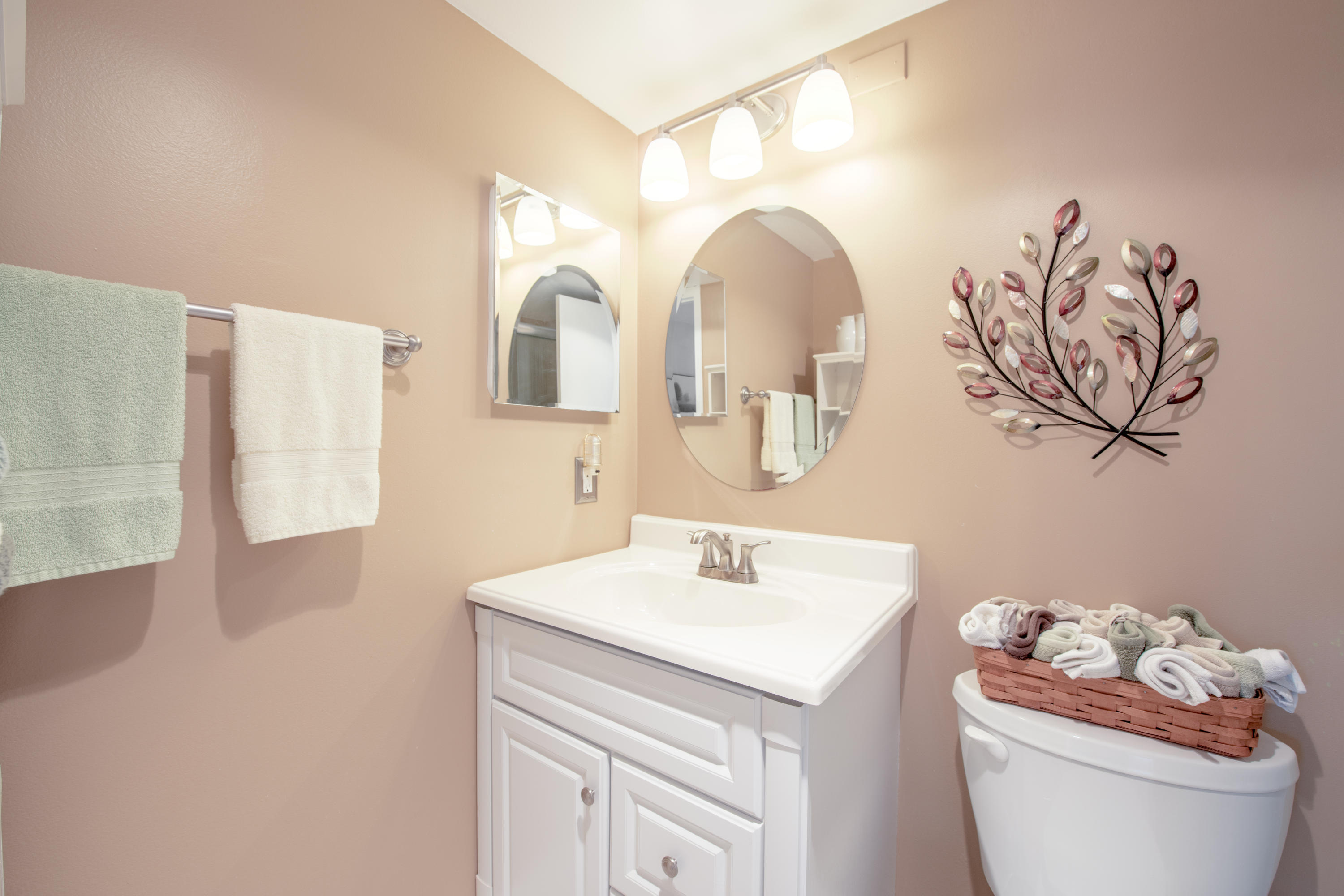 230 Suffolk F Boca Raton, FL 33434 - Photo 19 of 32 Master Bath 1