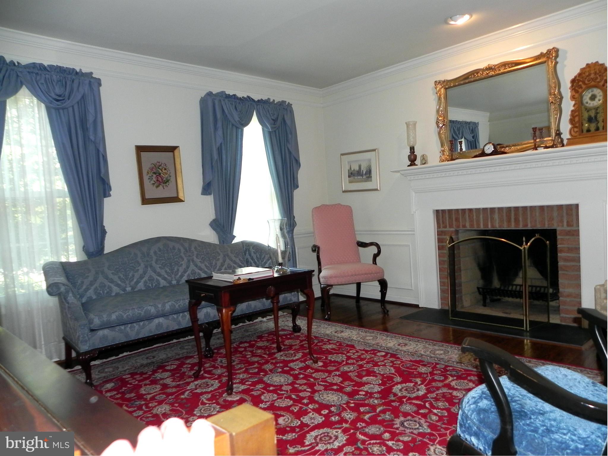 9565 Persimmon Tree Road Rockville, MD 20854 - Photo 13 of 30 Living Room