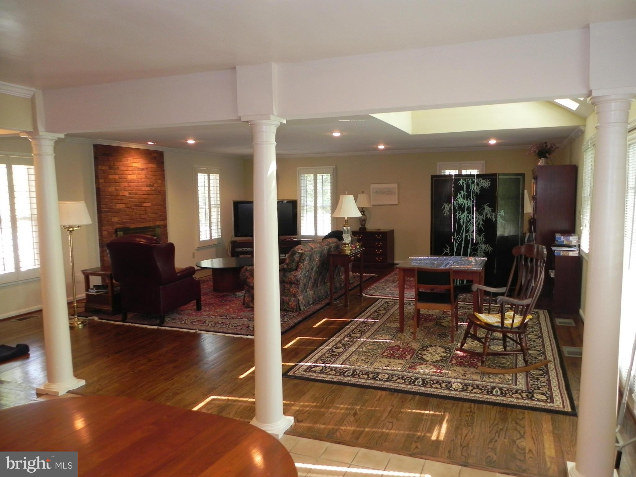 9565 Persimmon Tree Road Rockville, MD 20854 - Photo 4 of 30 Family Room
