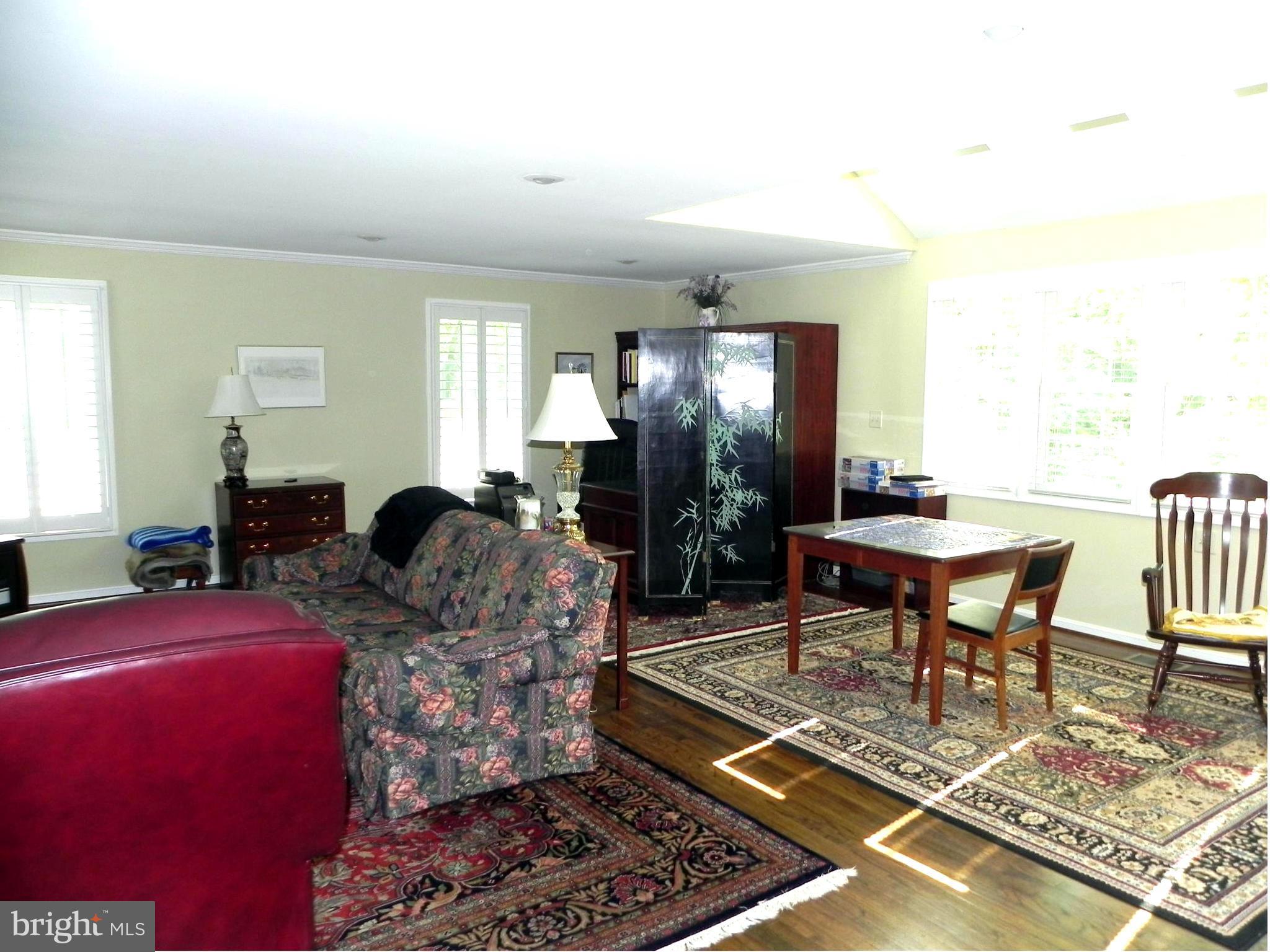 9565 Persimmon Tree Road Rockville, MD 20854 - Photo 9 of 30 Family Room
