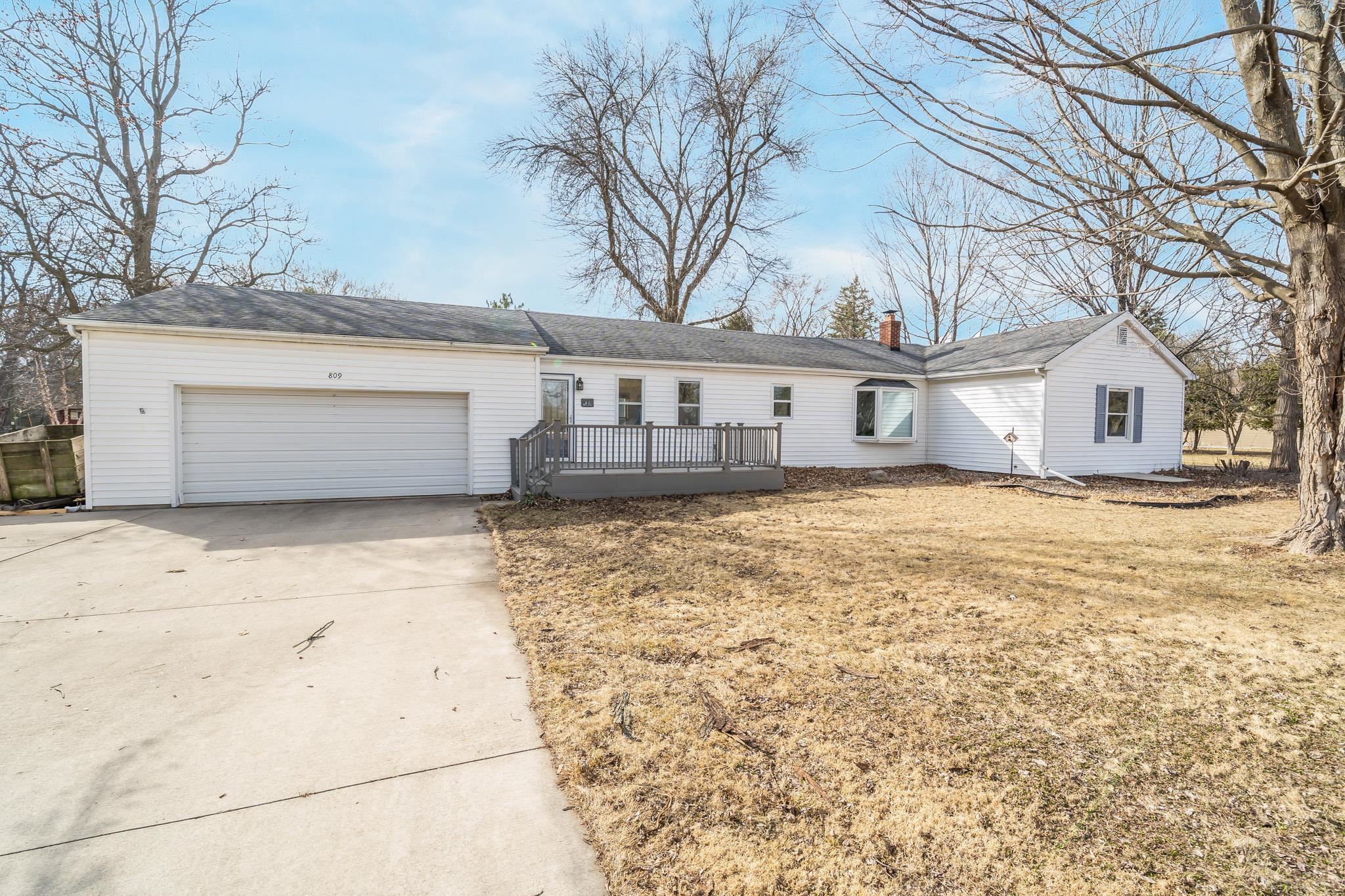 809 South Ridge Lane Appleton, WI 54914 - Photo 1 of 1 Gallery Image 1