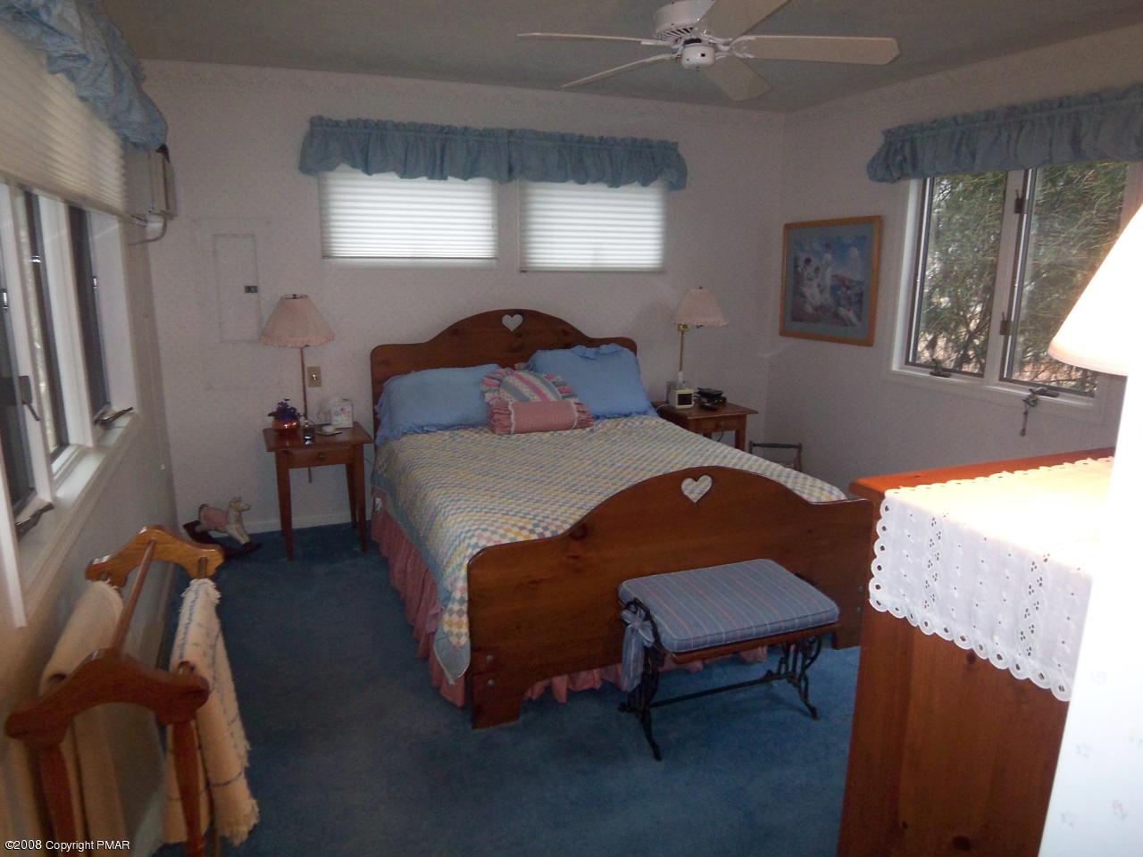 14 Evergreen Road Pocono Pines, PA 18350 - Photo 12 of 24 BEDROOM 2