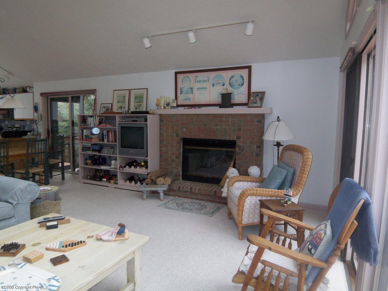 14 Evergreen Road Pocono Pines, PA 18350 - Photo 3 of 24 FIREPLACE/LIVING ROOM