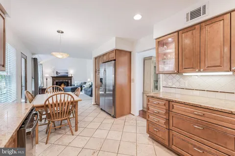 $715,000 | 24 Newland Court, Sterling, VA 20165