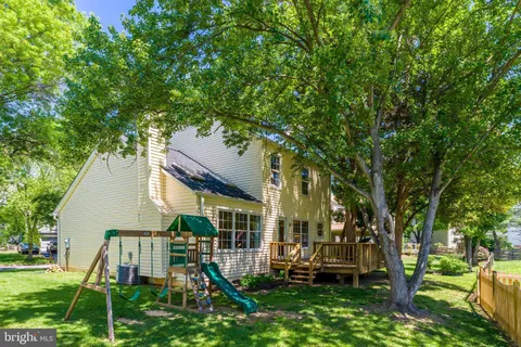 $715,000 | 24 Newland Court, Sterling, VA 20165