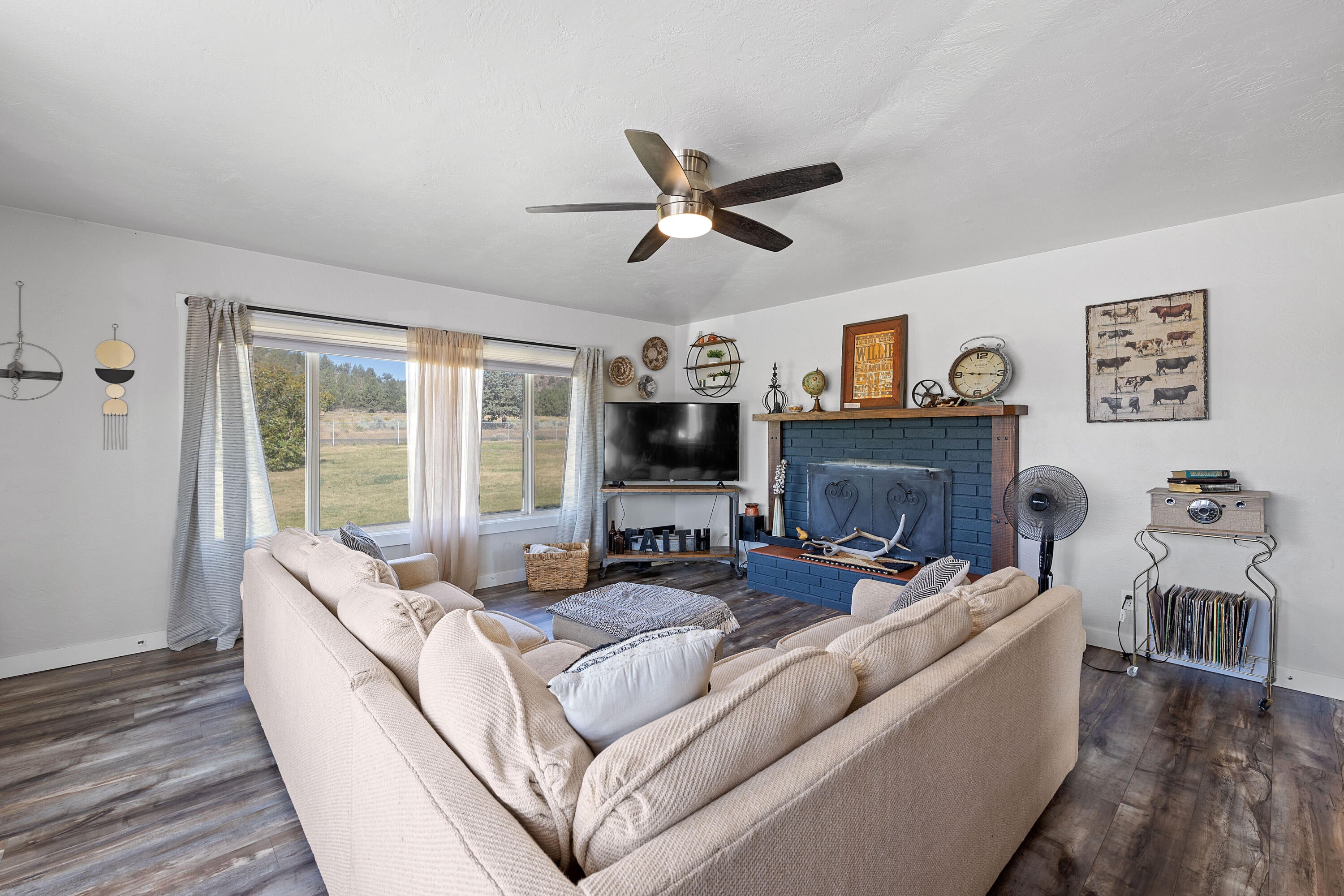 1600 North Barnes Road Prineville, OR 97754 - Photo 12 of 33 090A4828