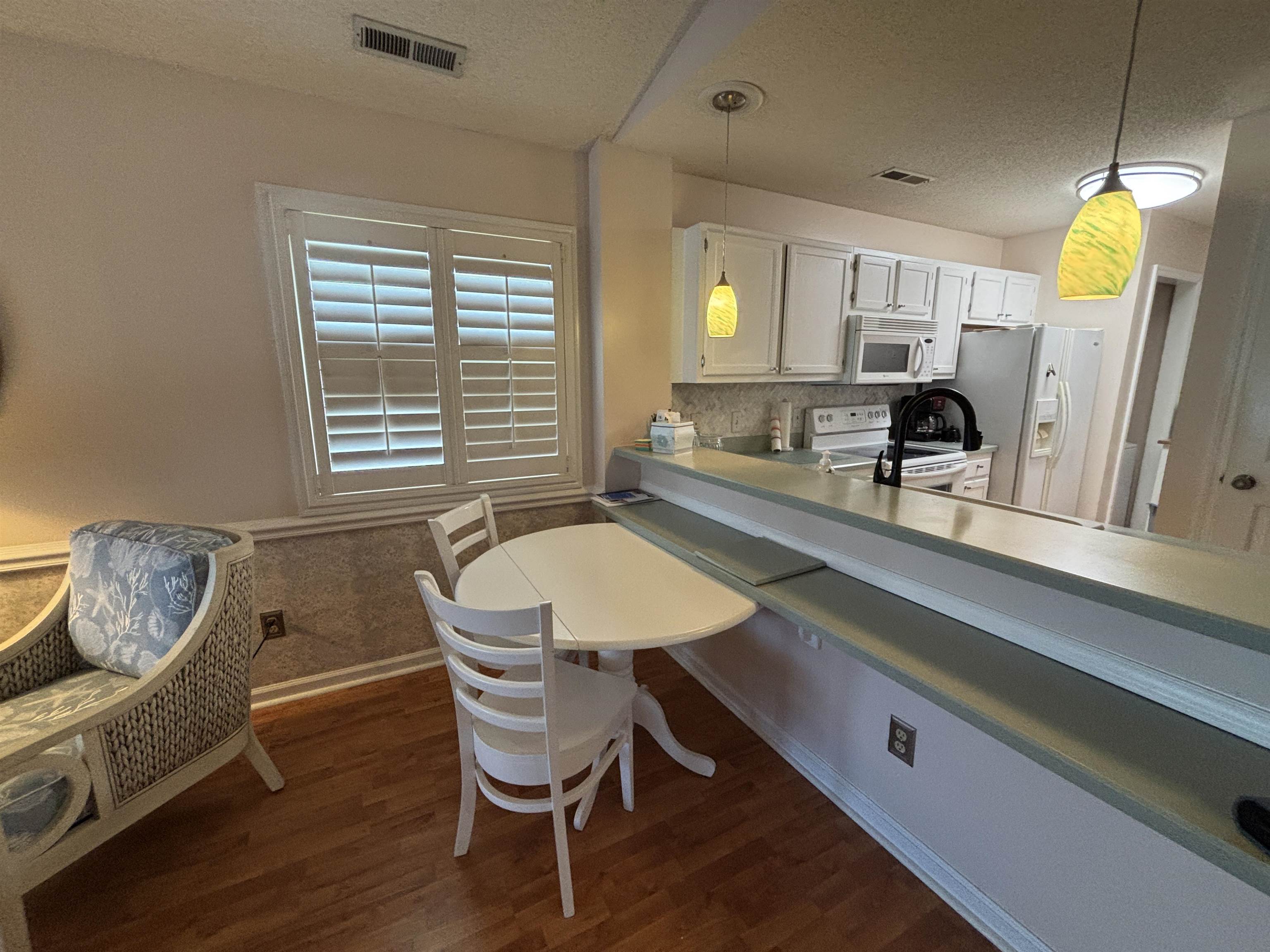 207 Landing Road, Unit I North Myrtle Beach, SC 29582 - Photo 4 of 30 Gallery Image 4
